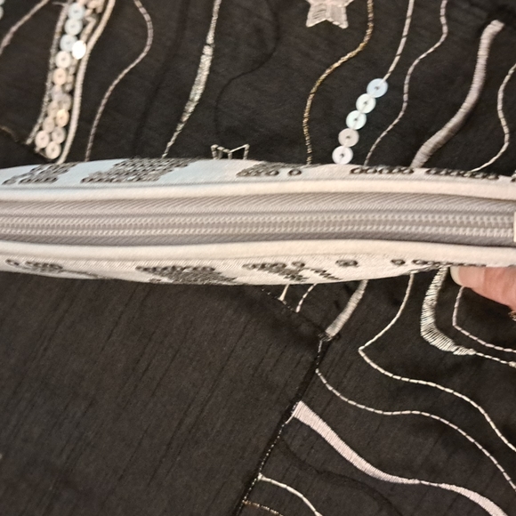 SEPHORA WRISTLET PURSE SEQUINS - Picture 6 of 9